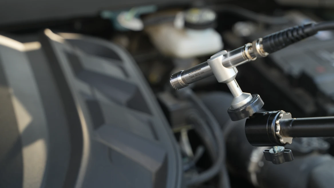 Wide Dynamic Range from 17 dB to 136 dB