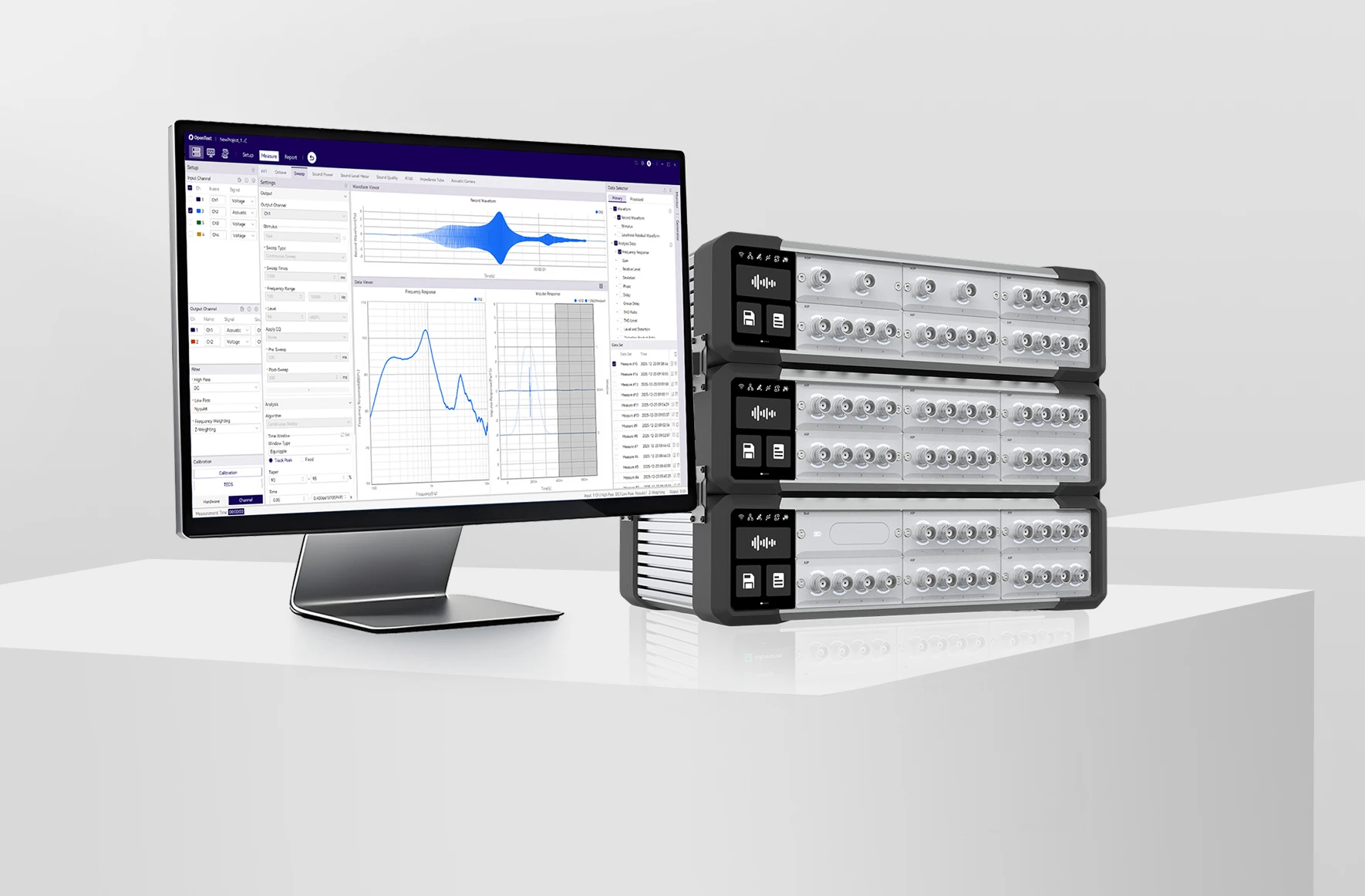 CRYSOUND data acquisition software displayed on a monitor beside modular data acquisition hardware.