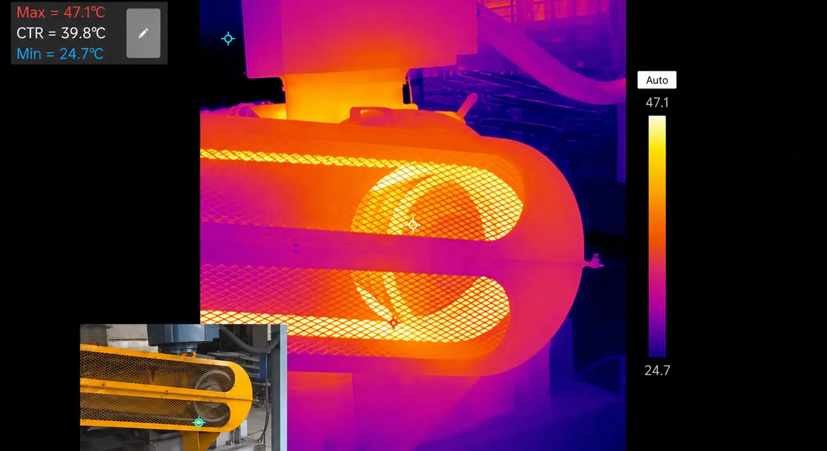 L’inspection par imagerie thermique montre la répartition de la chaleur sur une transmission par courroie industrielle et un carter de protection.